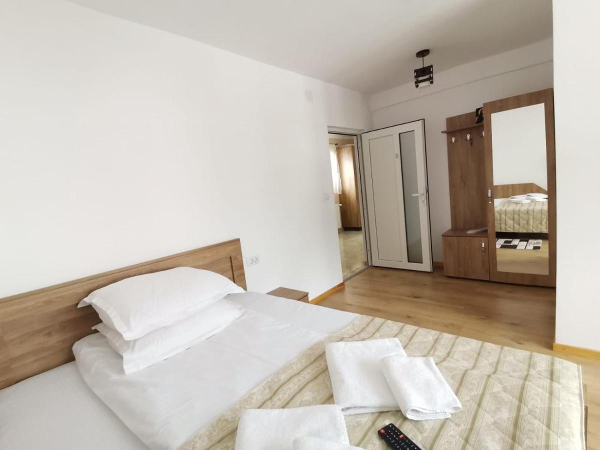 Hotel Casa Dana Olteanu Moeciu De Sus Zewnętrze zdjęcie