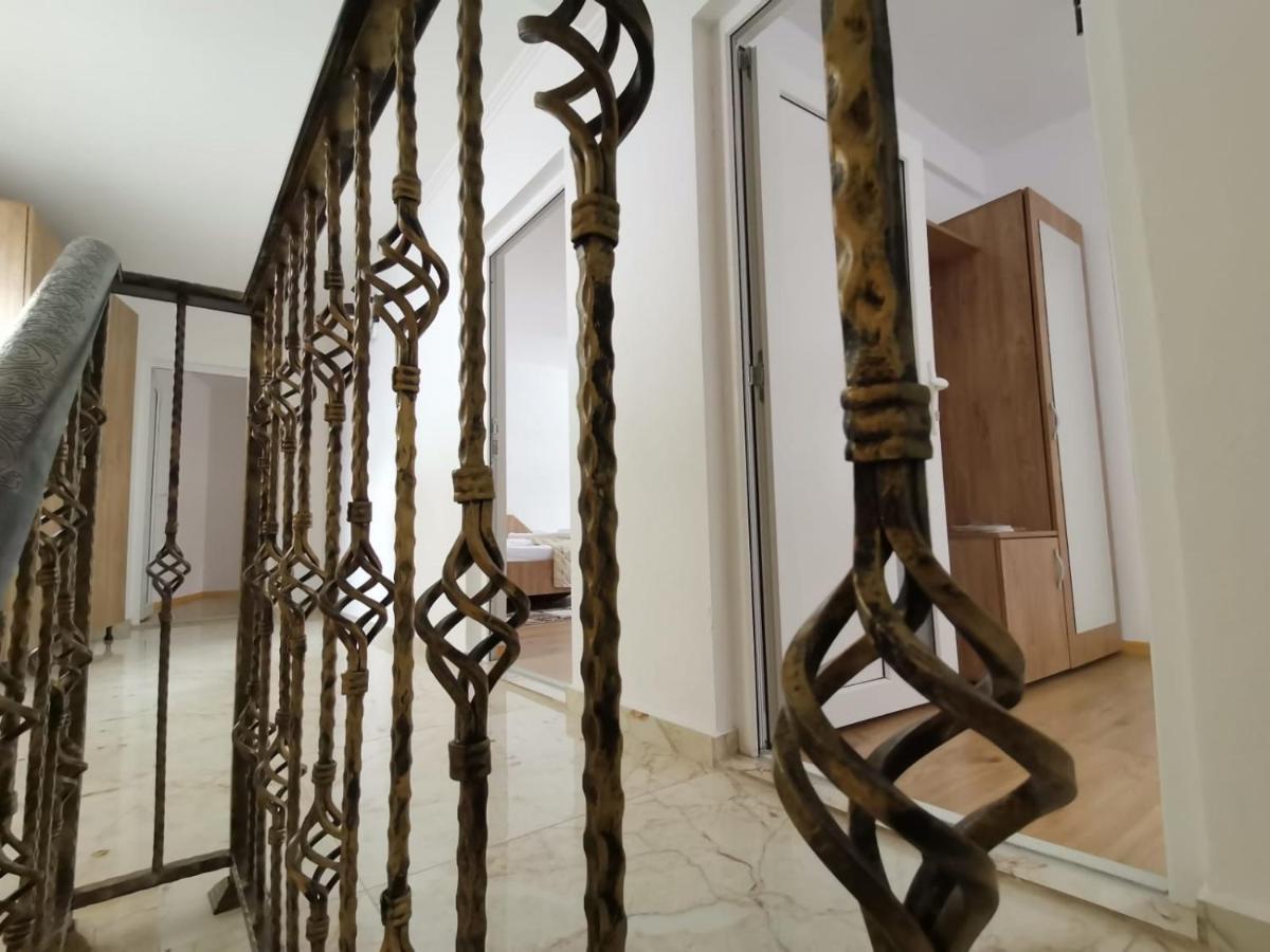 Hotel Casa Dana Olteanu Moeciu De Sus Zewnętrze zdjęcie
